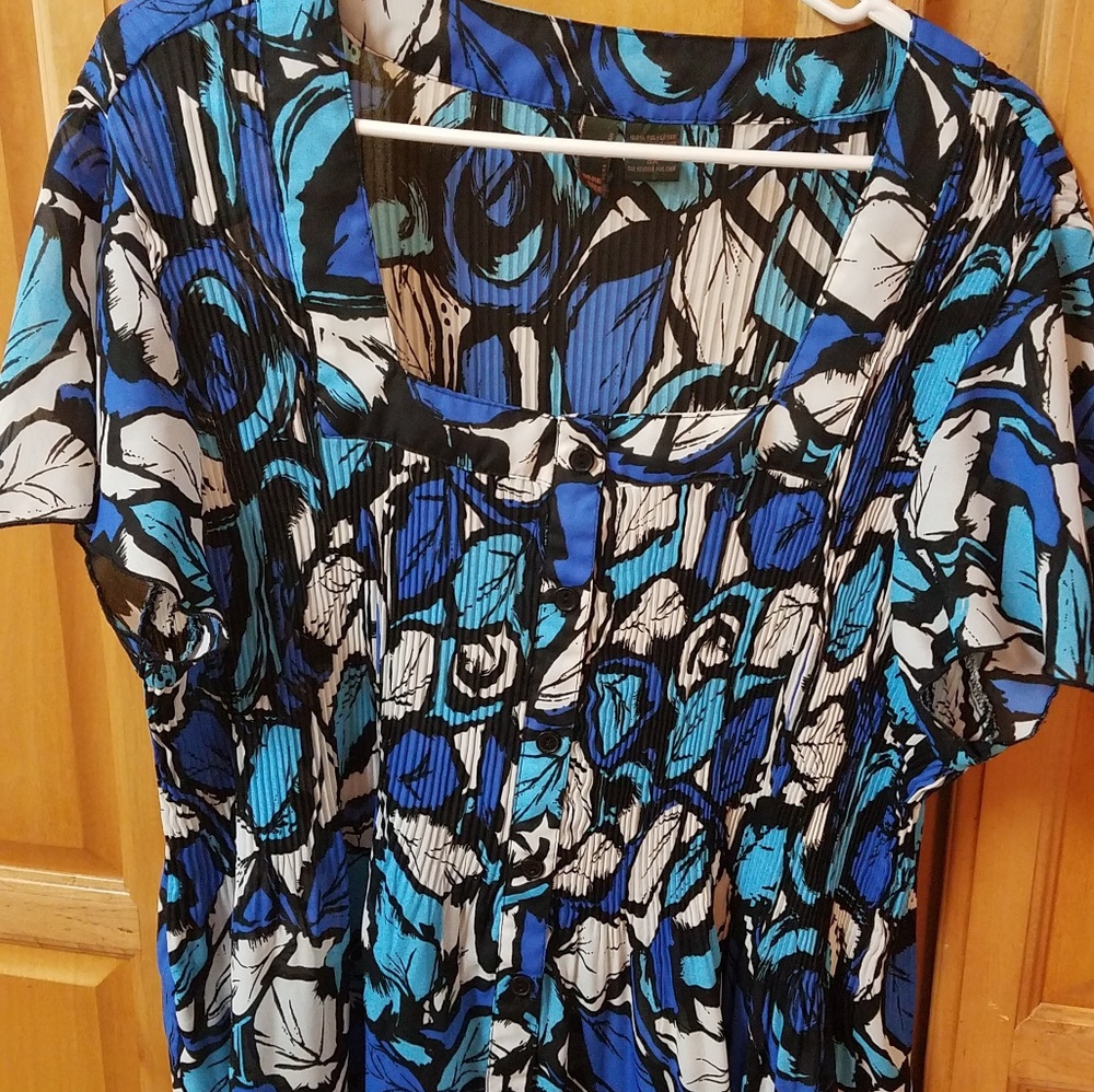 Women top